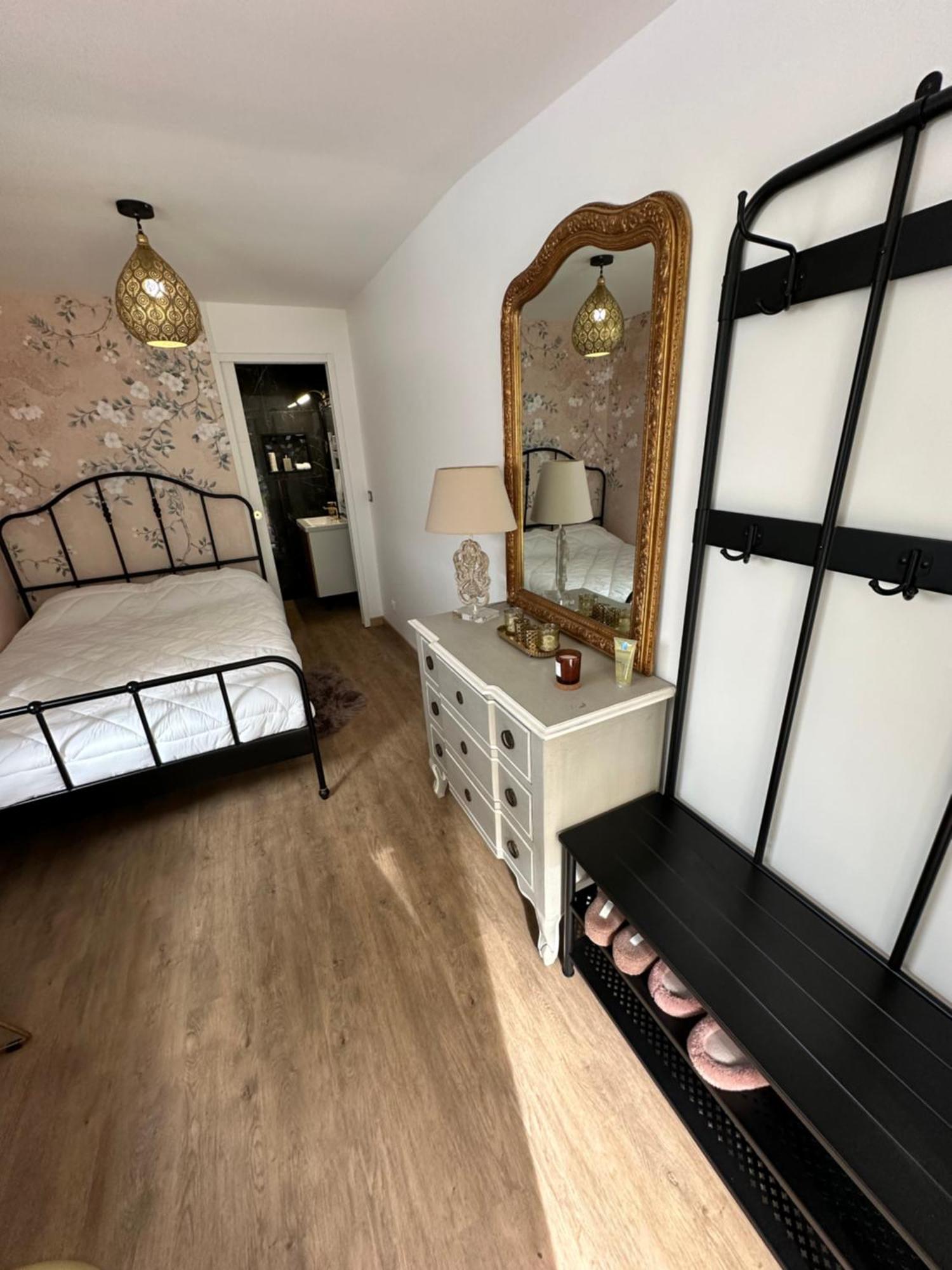 Chambre Proche De Disneyland Paris Coutevroult Exteriér fotografie